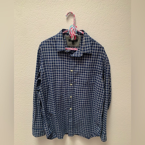 Banana Republic Other - Lightly worn Banana Republic button down. No stains or rips, great condition